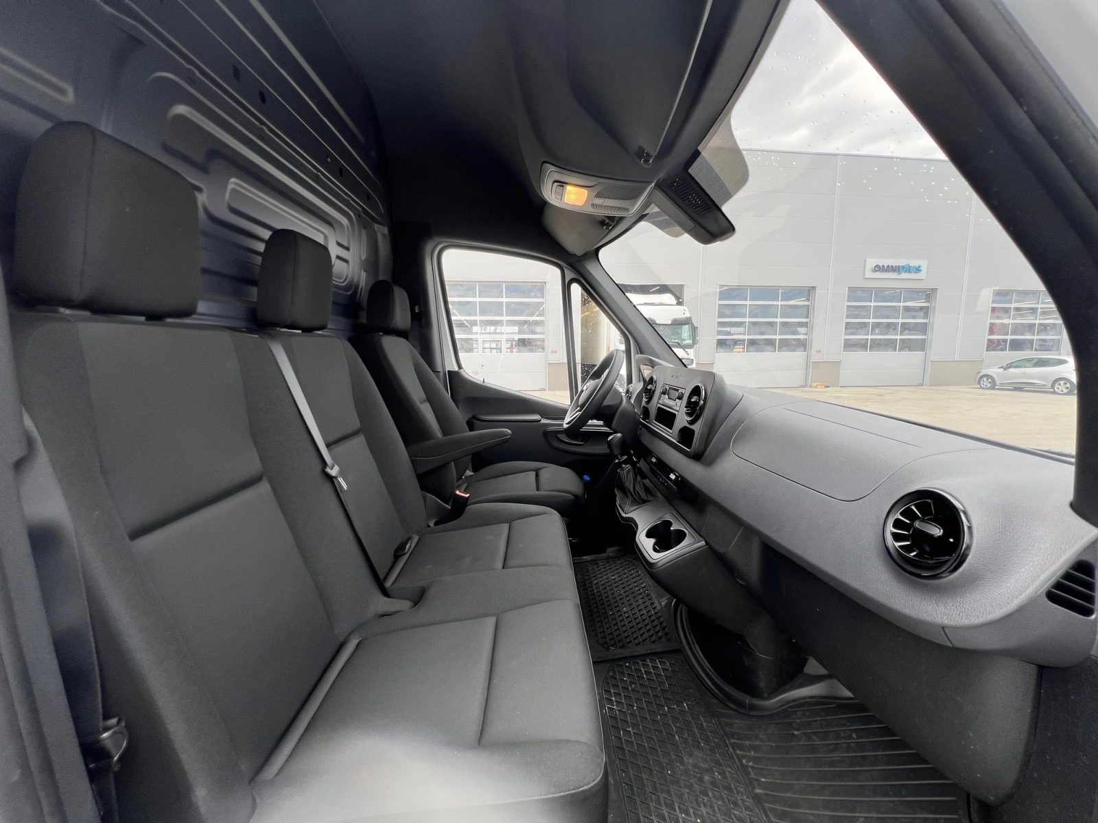 Mercedes-Benz Sprinter 215 KA - изображение 8