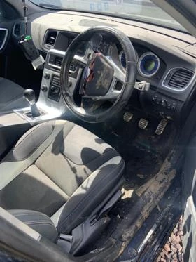 Volvo V60 2.4 R-Design D5, снимка 4