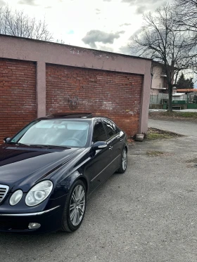 Mercedes-Benz E 240, снимка 4