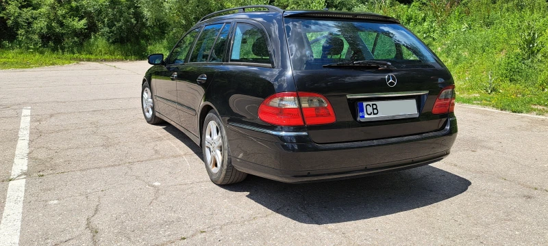 Mercedes-Benz E 220 S211, снимка 5 - Автомобили и джипове - 47735986