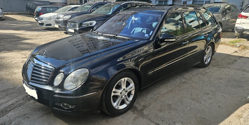 Mercedes-Benz E 220 S211, снимка 1 - Автомобили и джипове - 47735986