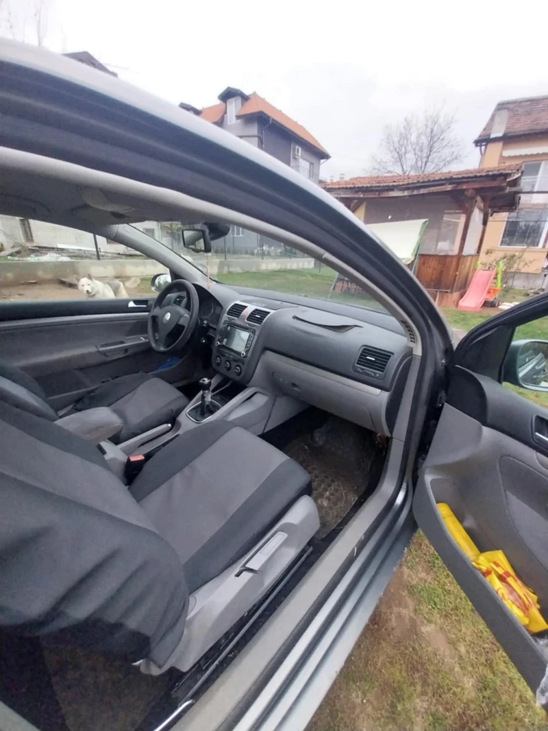 VW Golf SDI 2.00, снимка 6 - Автомобили и джипове - 48042598