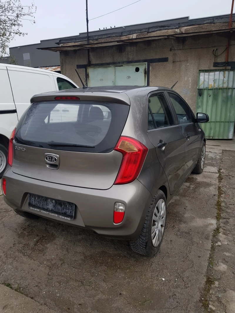 Kia Picanto 1.oo, снимка 9 - Автомобили и джипове - 48473212