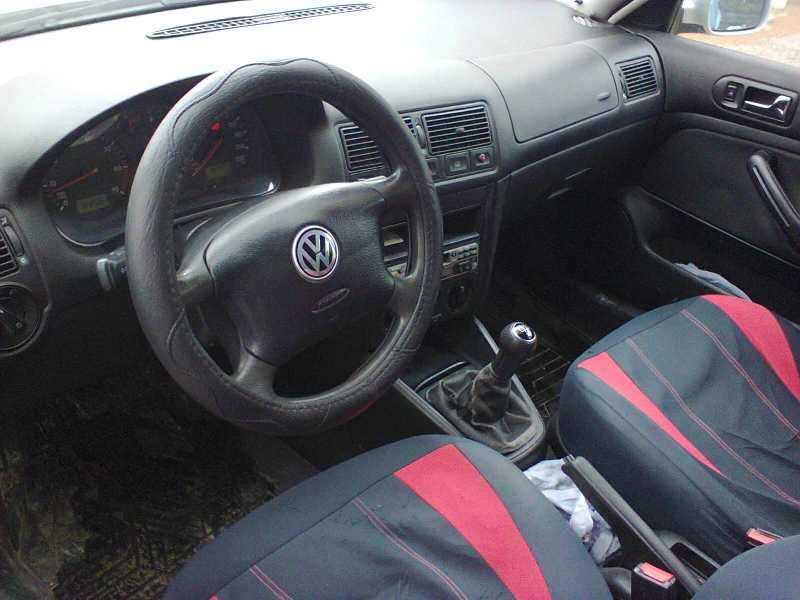 VW Golf 4       * * КЛИМАТИК* * , снимка 6 - Автомобили и джипове - 49441368