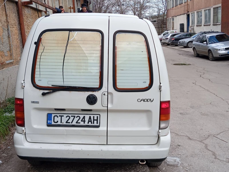 VW Caddy, снимка 4 - Автомобили и джипове - 49575463