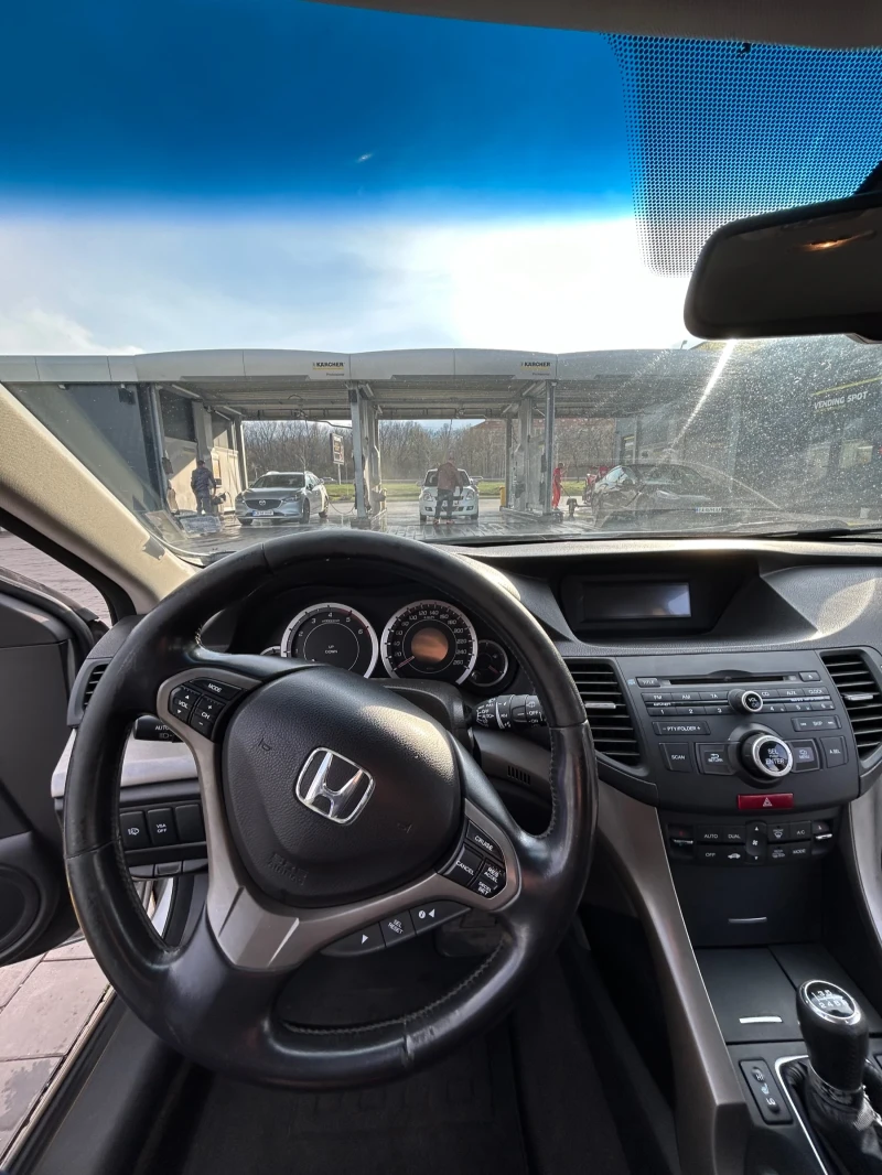 Honda Accord 8 2.2 i-CTDi, снимка 5 - Автомобили и джипове - 52250061