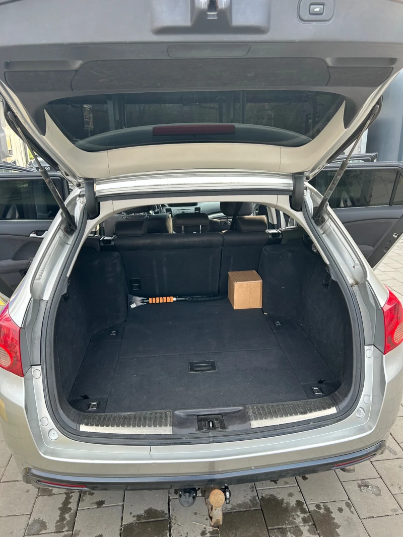 Honda Accord 8 2.2 i-CTDi, снимка 10 - Автомобили и джипове - 52250061