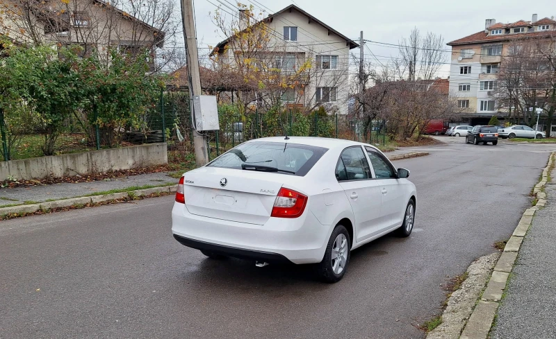 Skoda Rapid Седан 2016г. EURO6 1.6tdi 115кс , снимка 3 - Автомобили и джипове - 53037896