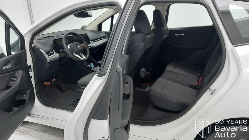 BMW 220 i Active Tourer M Sport Paket Steptronic, снимка 5 - Автомобили и джипове - 53382087