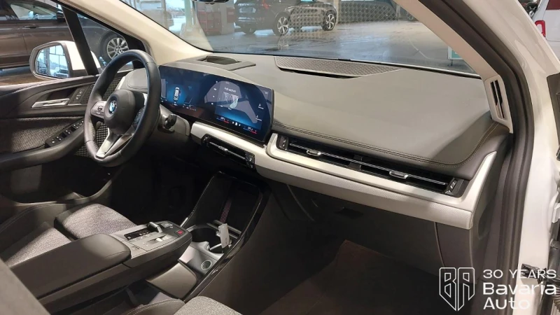BMW 220 i Active Tourer M Sport Paket Steptronic, снимка 7 - Автомобили и джипове - 53382087