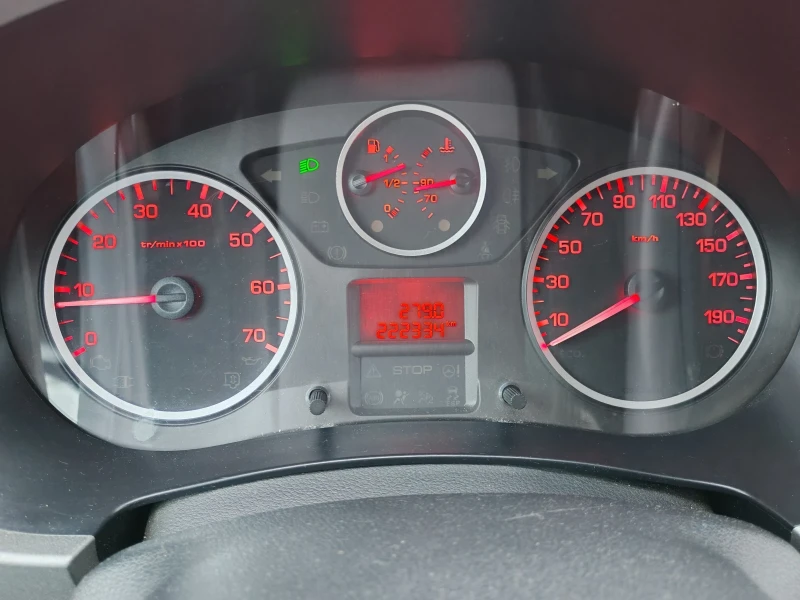 Peugeot Partner 1.6 HDI 109к.с., снимка 10 - Автомобили и джипове - 53404371