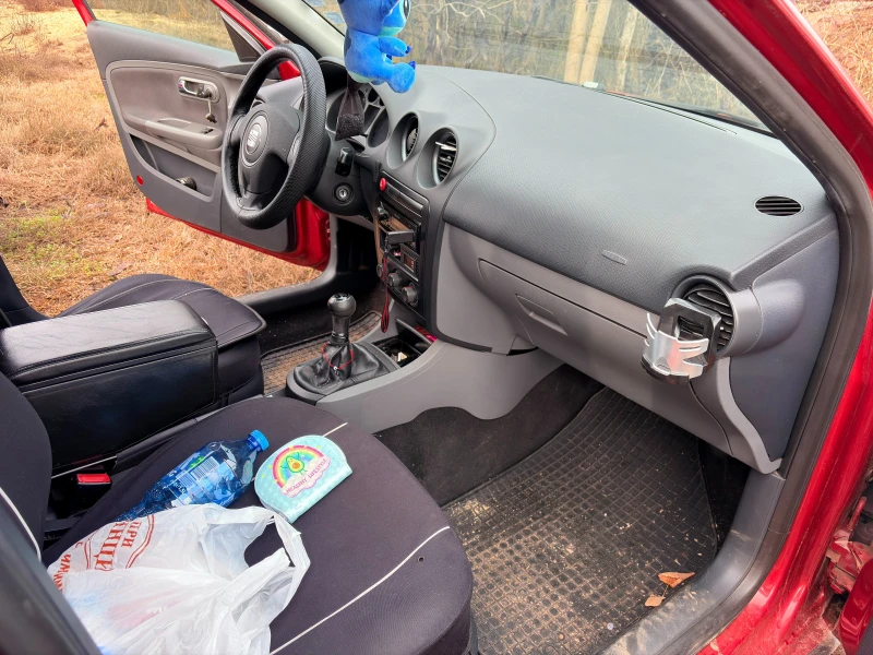 Seat Ibiza 6L, снимка 11 - Автомобили и джипове - 53439664