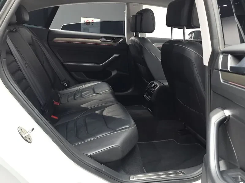 VW Arteon 2.0 Tdi Prestige, снимка 12 - Автомобили и джипове - 56652322