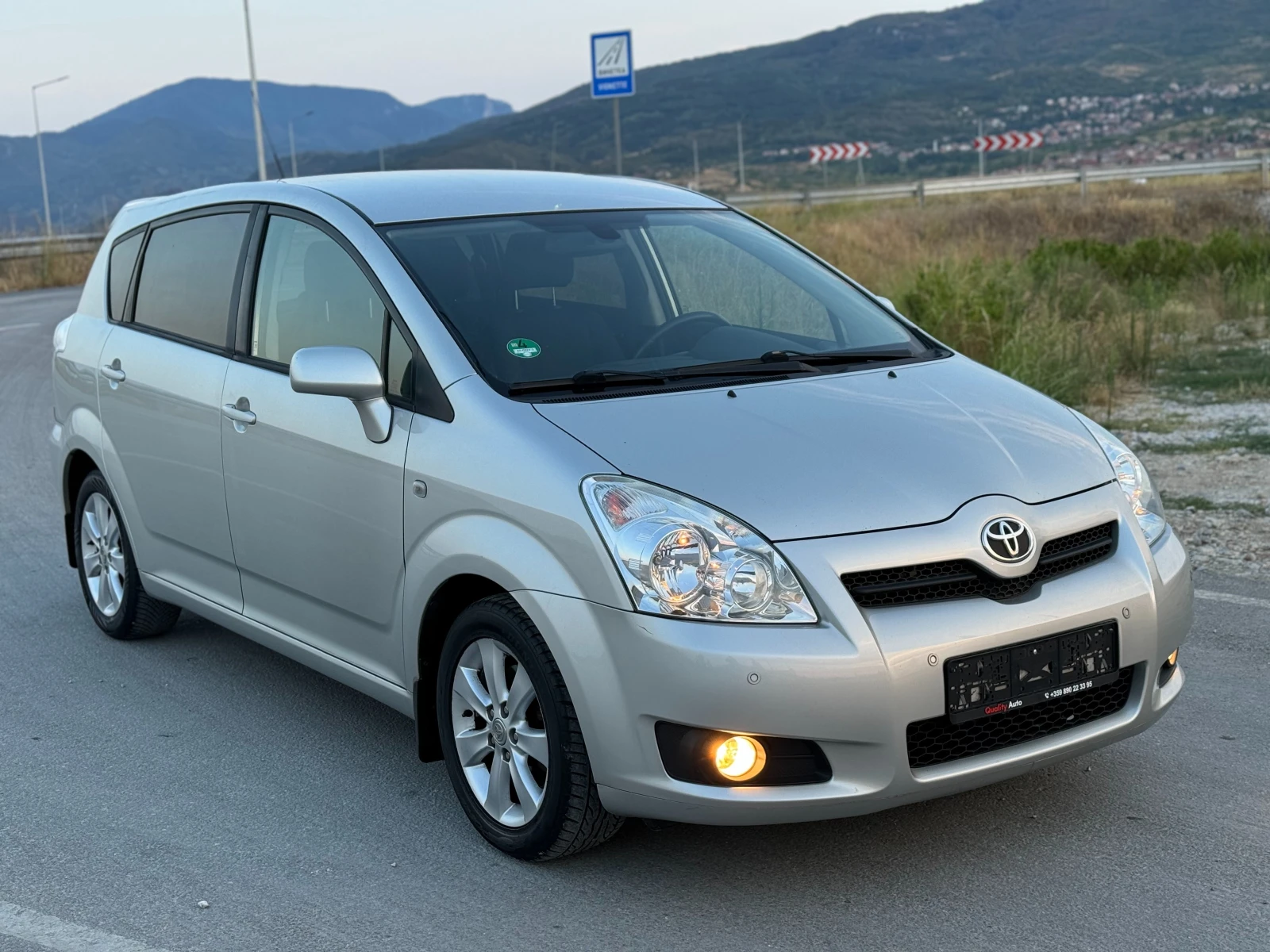 Toyota Corolla verso 1.8i VVTi :: FACELIFT - изображение 3