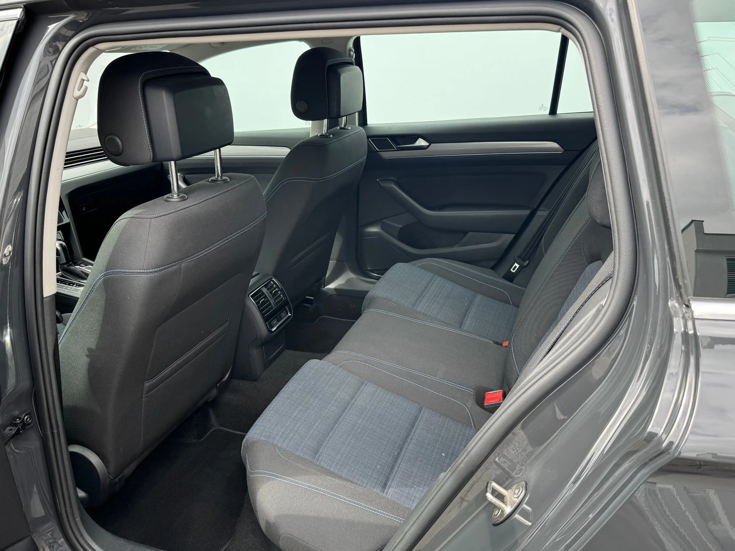 VW Passat VW Passat Var GTE Plug-In-Hybrid 1.4 TSI | Mobile.bg   8