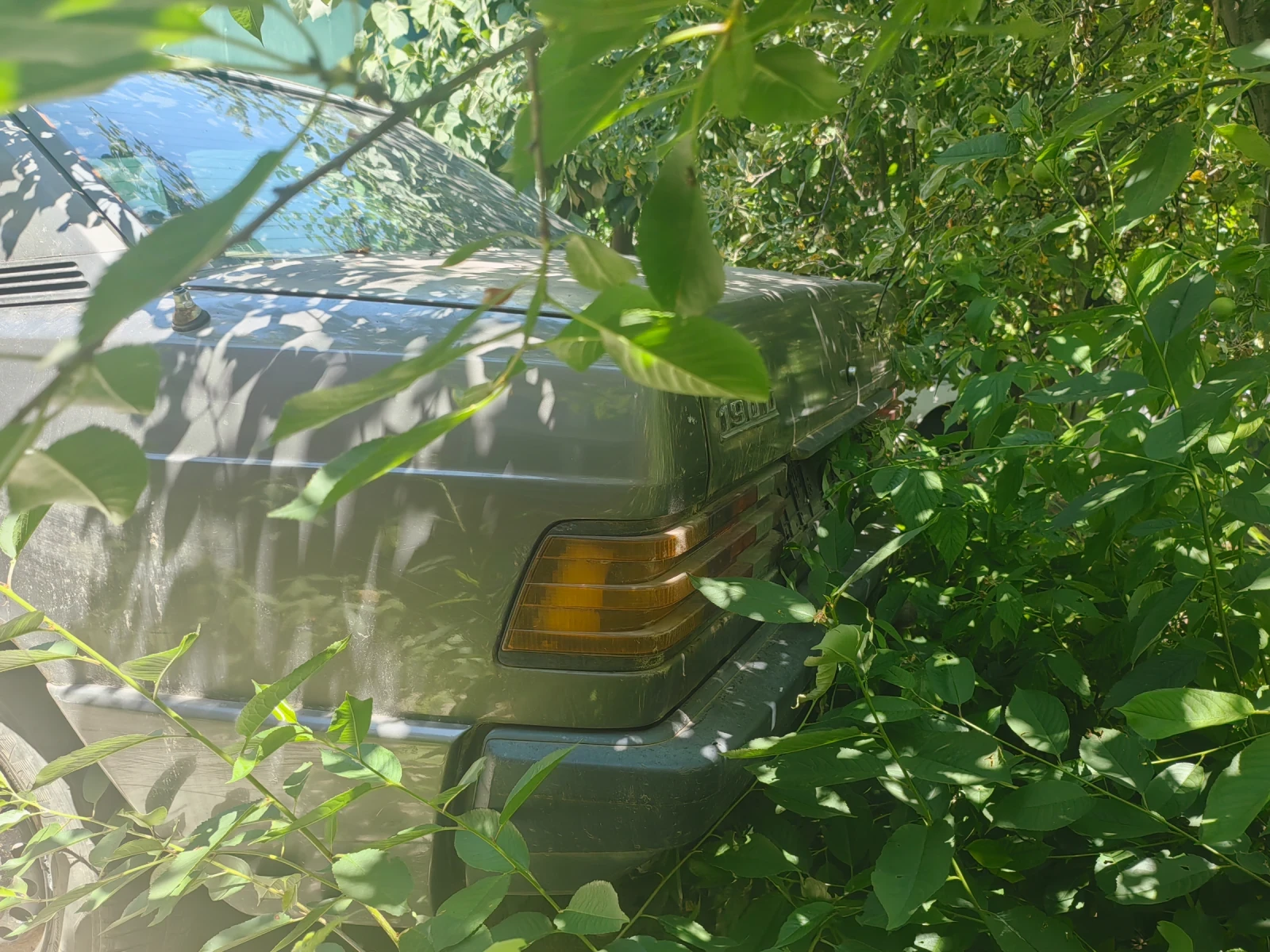 Mercedes-Benz 190 2.0 DIESEL  5 СКОРОСТИ - изображение 8
