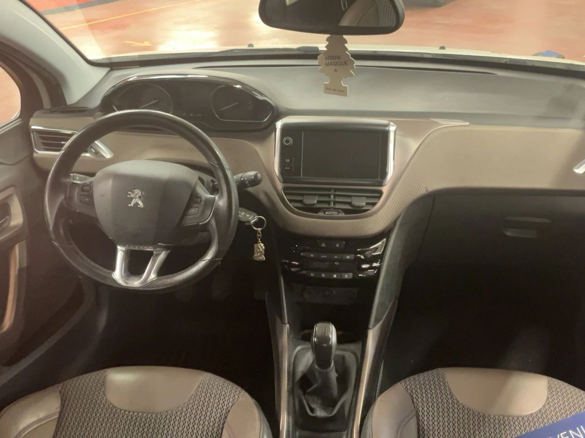 Peugeot 2008 1.6 Allure - изображение 10