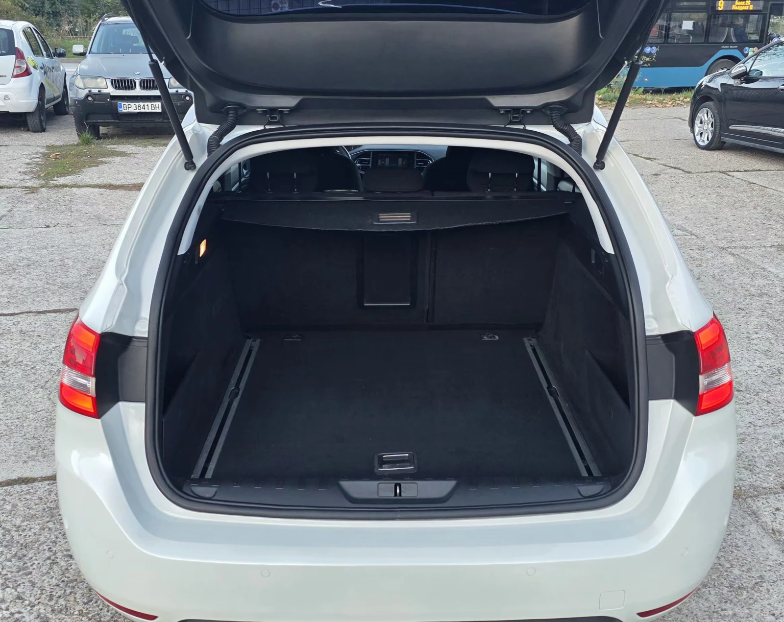 Peugeot 308 1.6 $ BlueHDI $ LED $ Navi $ | Mobile.bg — изображение 7