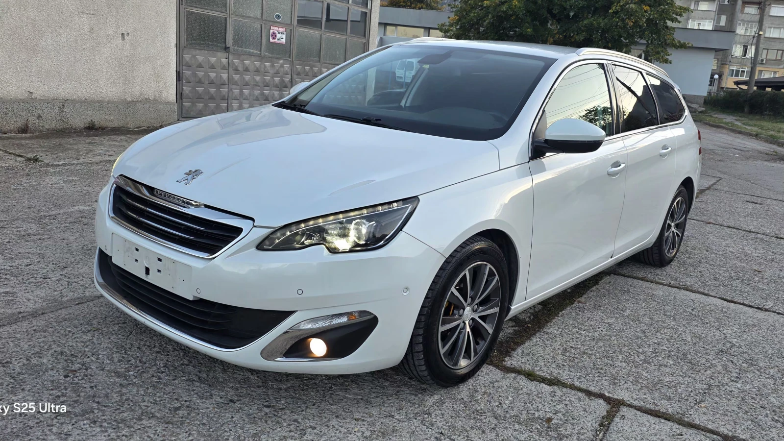 Peugeot 308 1.6 $ BlueHDI $ LED $ Navi $ | Mobile.bg — изображение 3
