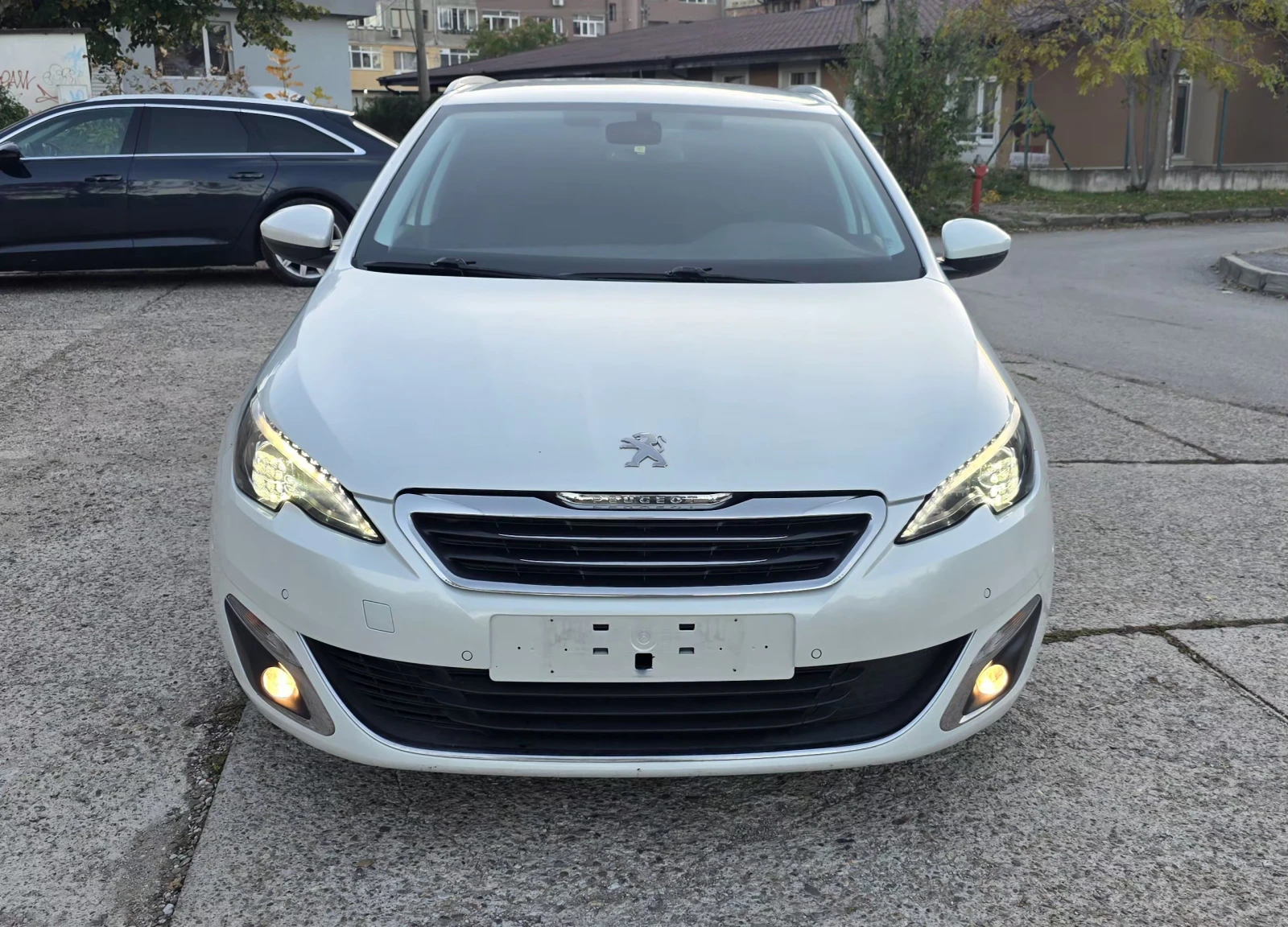 Peugeot 308 1.6 $ BlueHDI $ LED $ Navi $ | Mobile.bg — изображение 1
