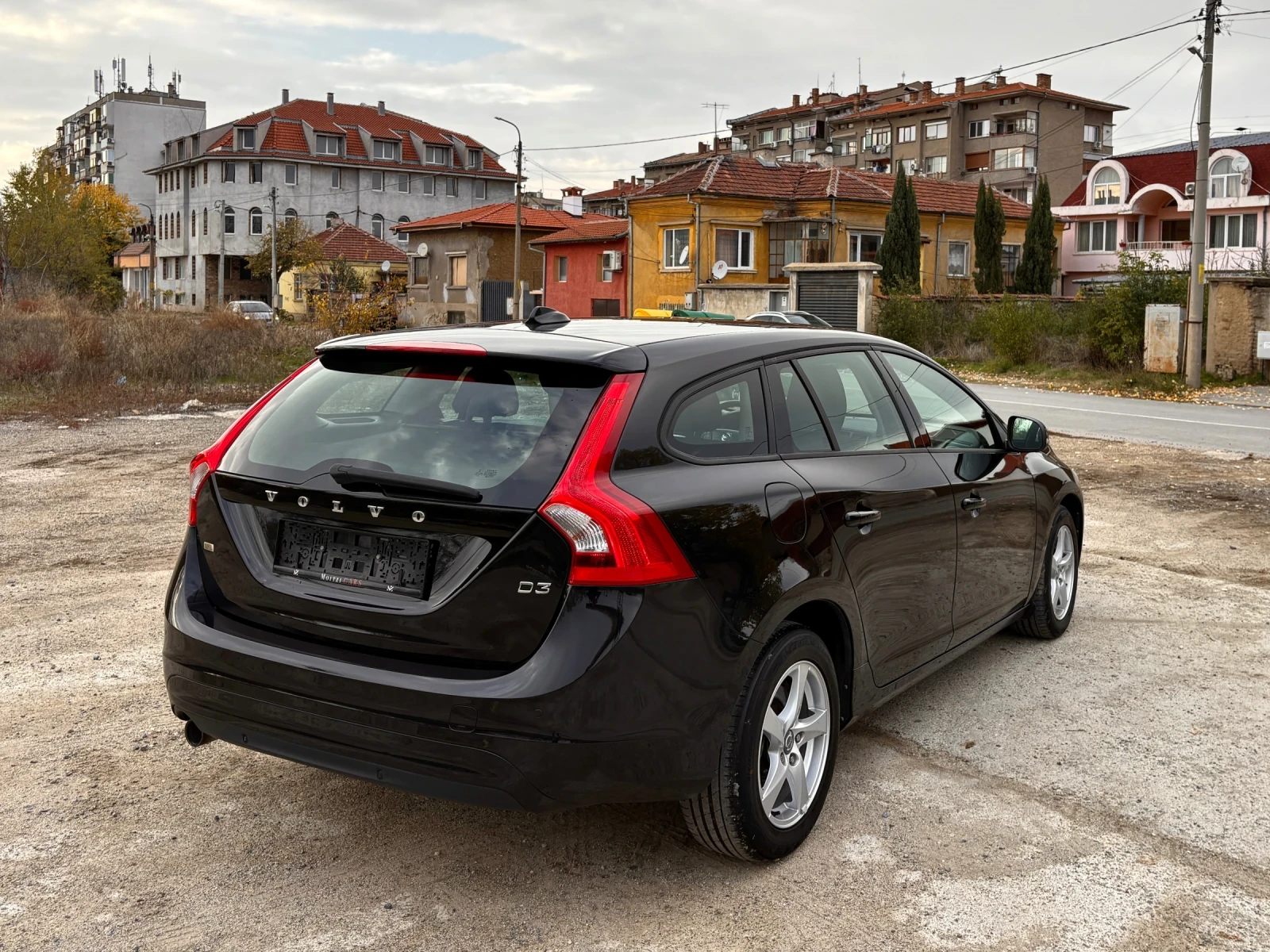 Volvo V60 2.0D3 ФЕЙСЛИФТ* КСЕНОН* 223 000км*  - изображение 4