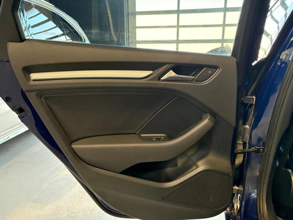 Audi A3 * 4dr Sdn quattro 2.0T Komfort* No Accident* Mint  | Mobile.bg � ����������� 14