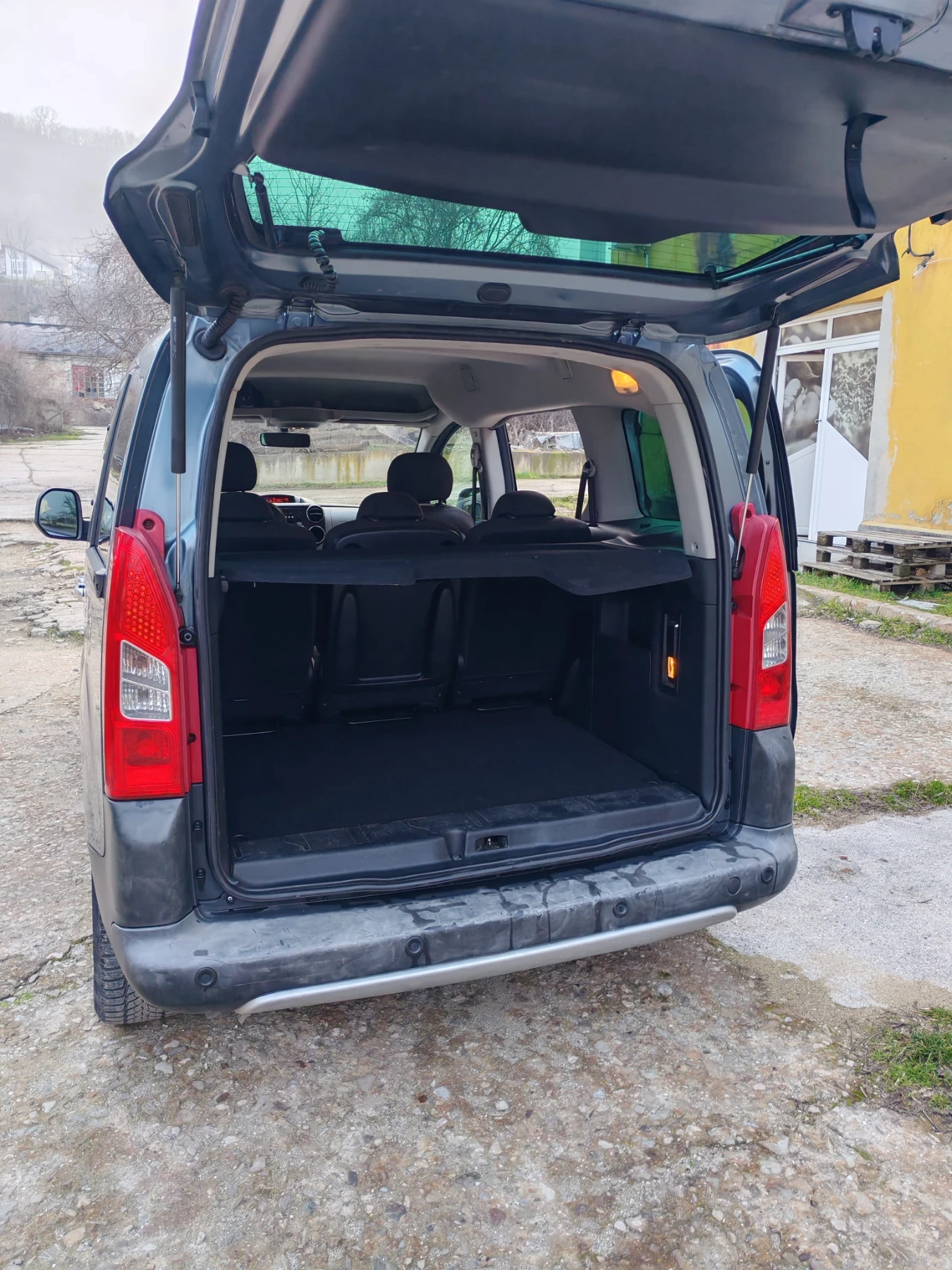Peugeot Partner 1.6 HDI 109�.�. | Mobile.bg � ����������� 11