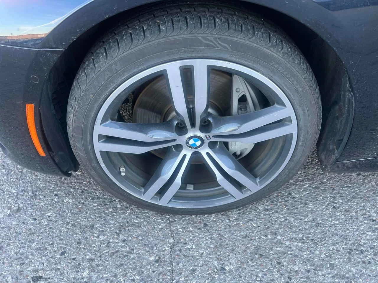 BMW 750 i xDrive/360/HUD/ПАНОРАМА/ОБДУХВАНЕ/HARMAN KARDON - изображение 6