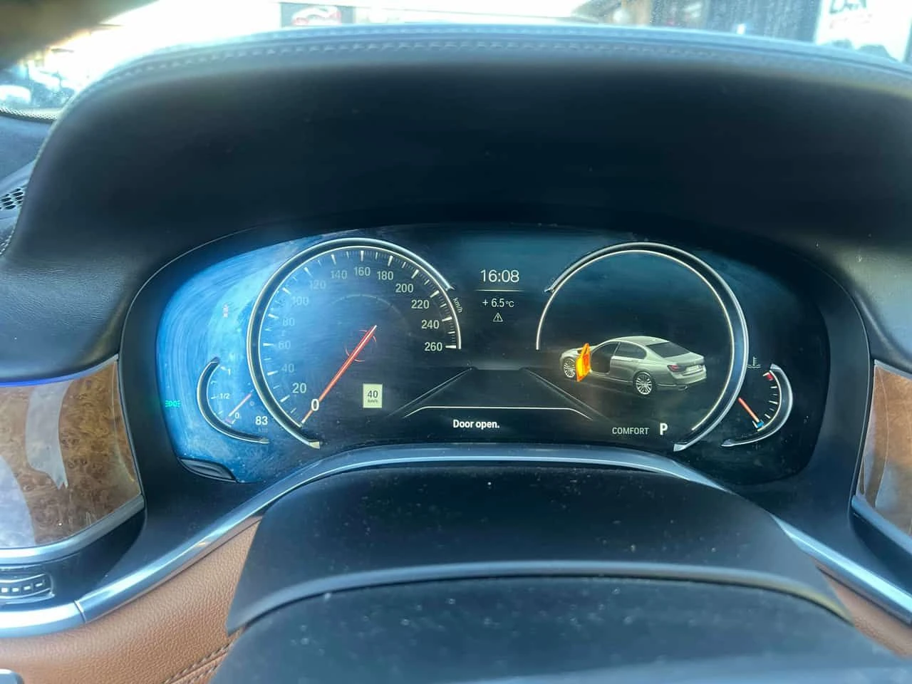 BMW 750 i xDrive/360/HUD/ПАНОРАМА/ОБДУХВАНЕ/HARMAN KARDON - изображение 8