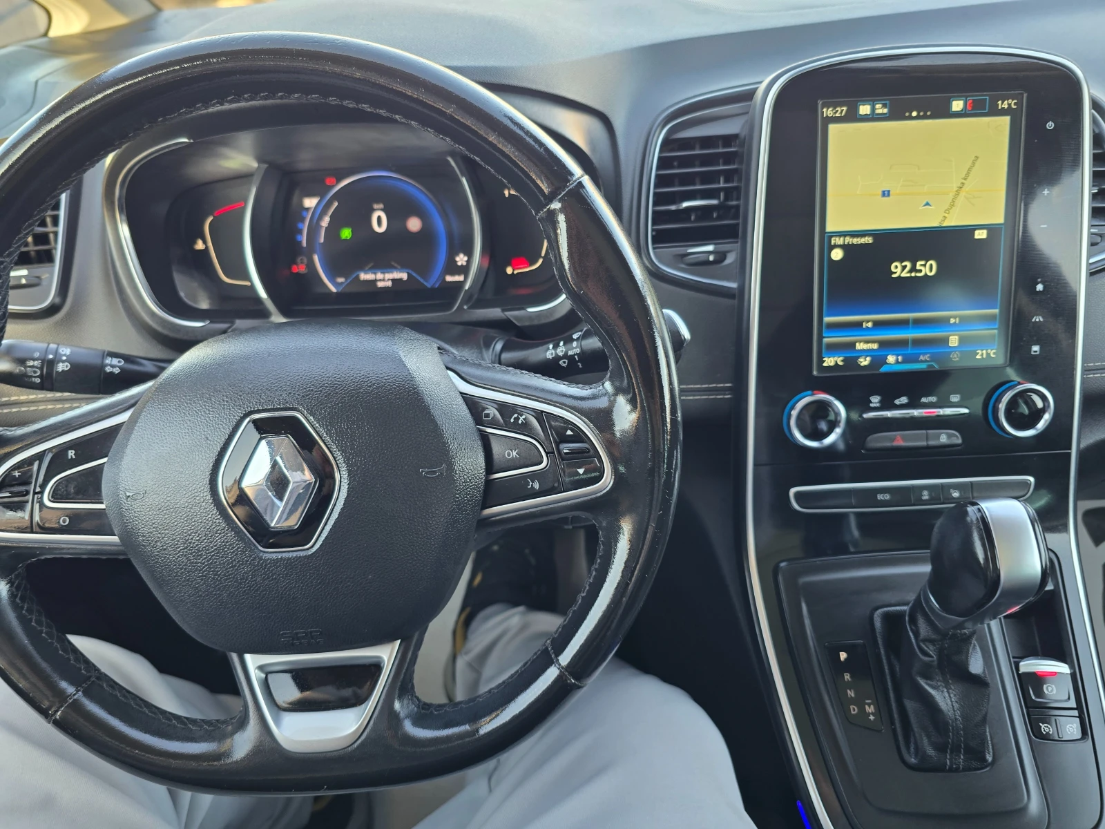 Renault Grand scenic 1.7DCI-1.20K.C-BOSE-7 MESTA-NAVI-, снимка 13 - Автомобили и джипове - 53828223