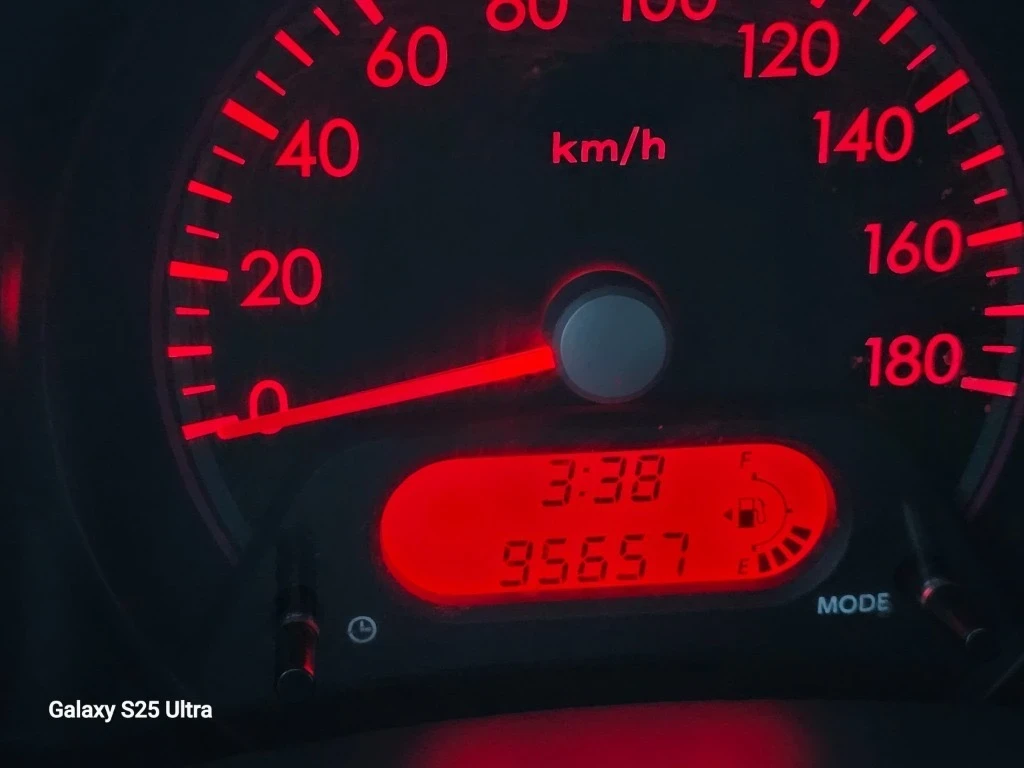 Nissan Pixo 1.0Klima, снимка 14 - Автомобили и джипове - 54178929