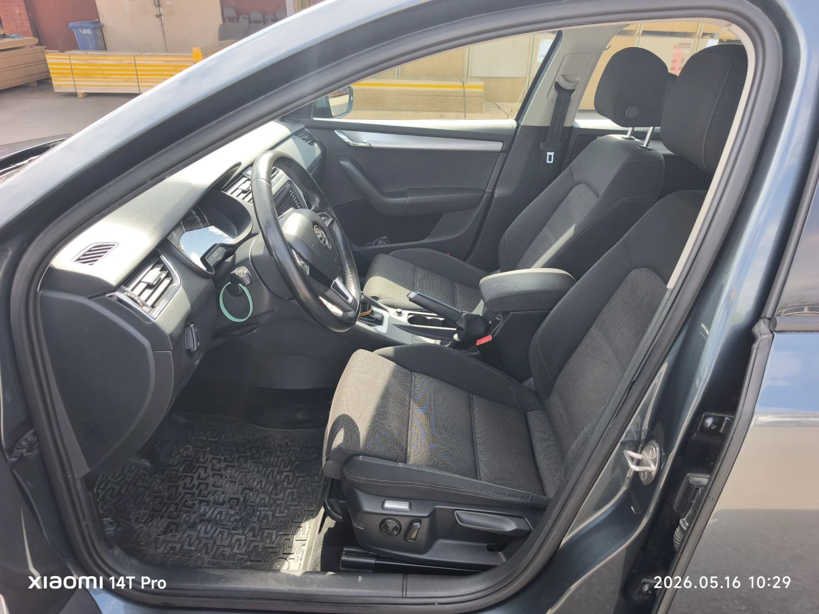 Skoda Octavia 3 facelift, снимка 10 - Автомобили и джипове - 54571333