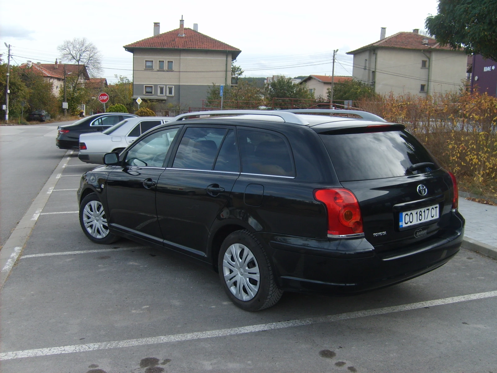 Toyota Avensis 2.O D4D, снимка 4 - Автомобили и джипове - 54797309