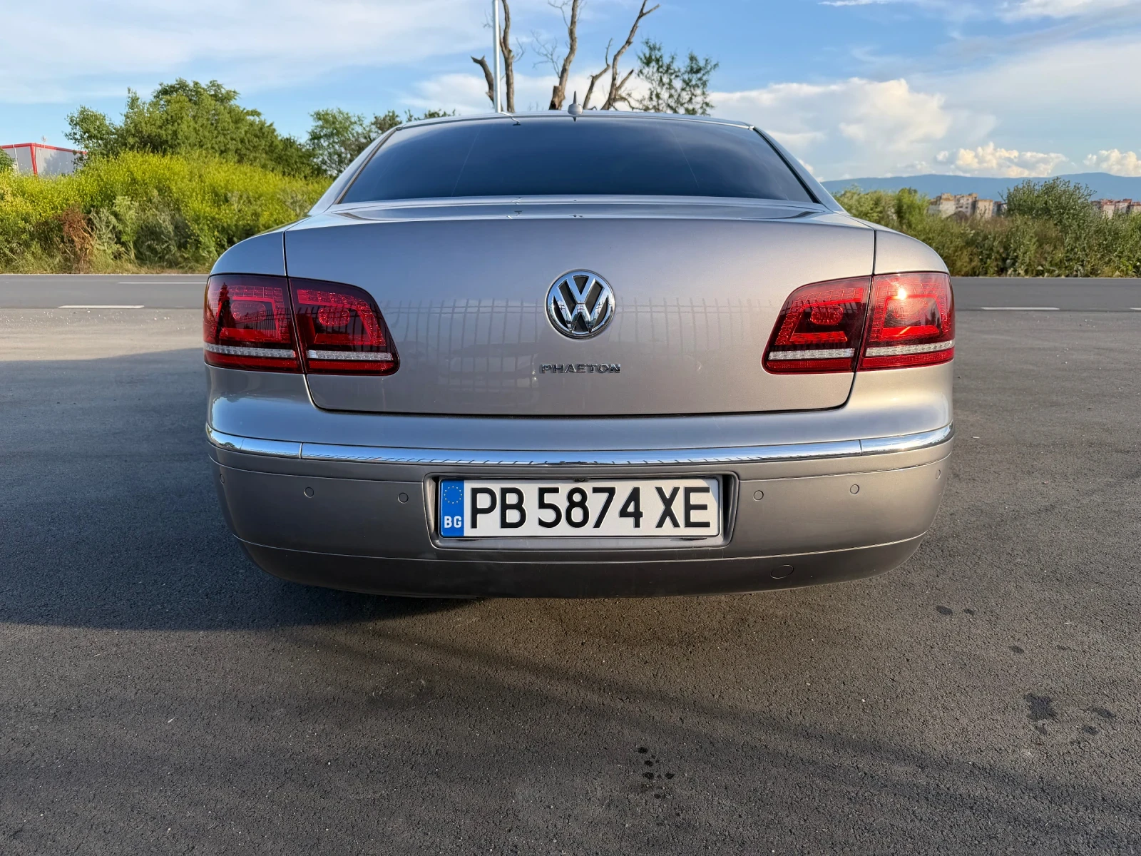 VW Phaeton 3.0d 240к.с. Exclusive / Автомат / Клима / ЛИЗИНГ, снимка 5 - Автомобили и джипове - 54858482