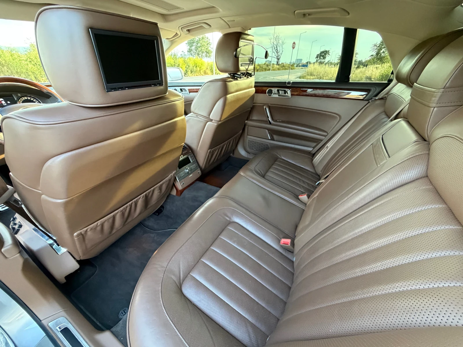 VW Phaeton 3.0d 240к.с. Exclusive / Автомат / Клима / ЛИЗИНГ, снимка 7 - Автомобили и джипове - 54858482