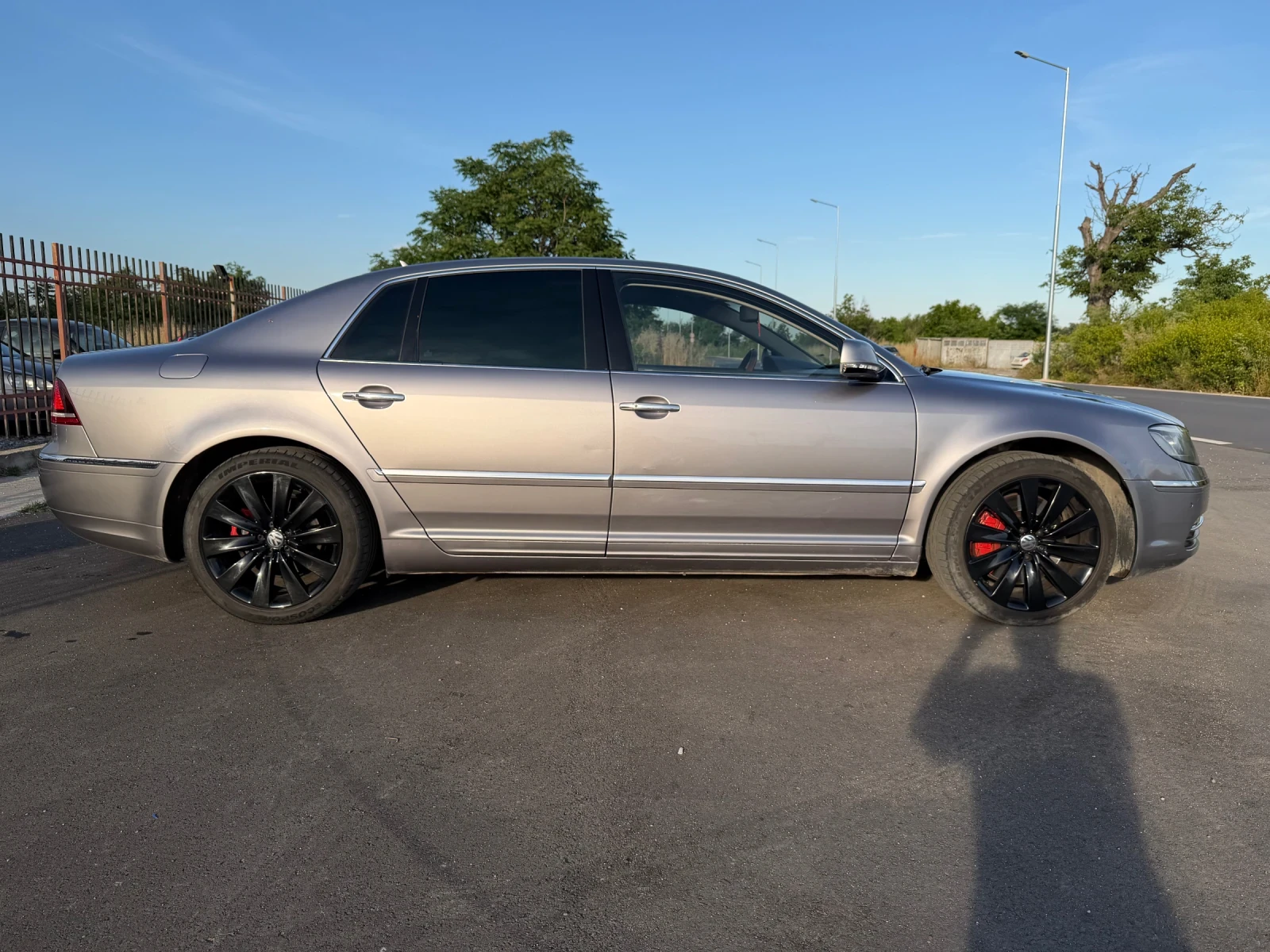 VW Phaeton 3.0d 240к.с. Exclusive / Автомат / Клима / ЛИЗИНГ, снимка 3 - Автомобили и джипове - 54858482