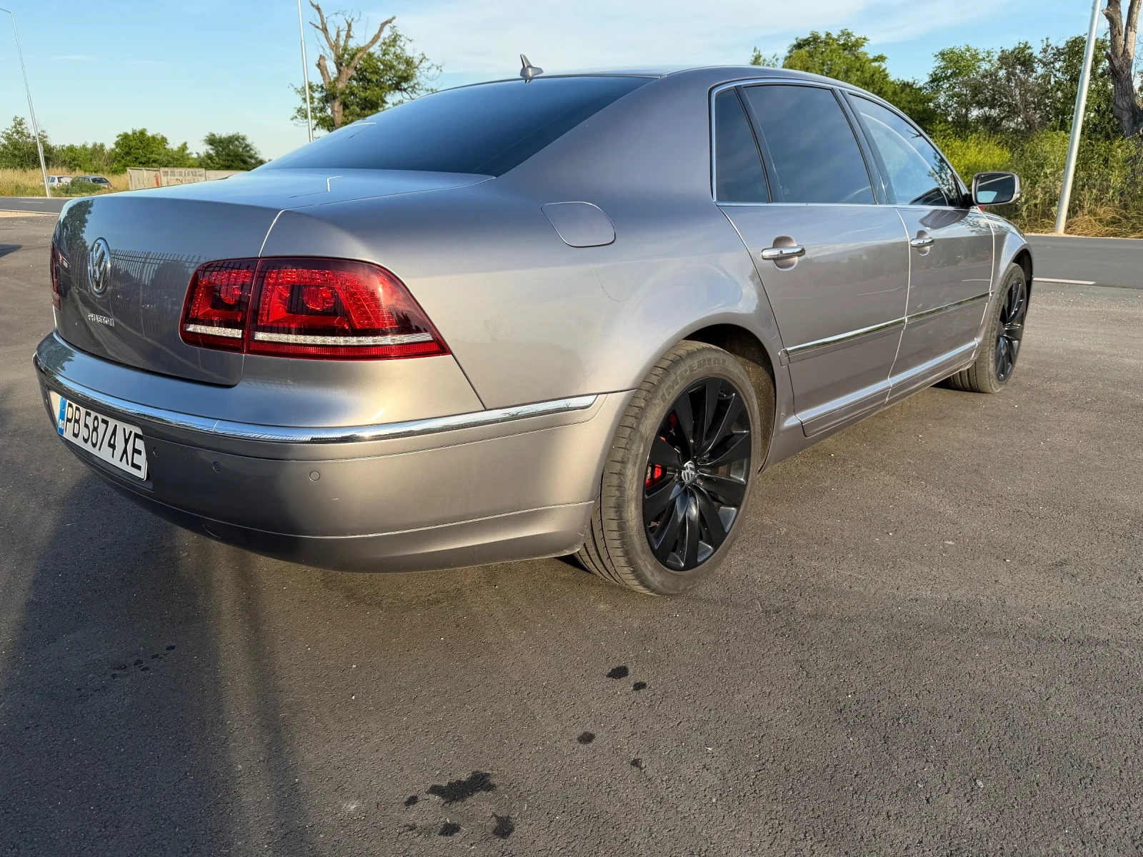 VW Phaeton 3.0d 240к.с. Exclusive / Автомат / Клима / ЛИЗИНГ, снимка 2 - Автомобили и джипове - 54858482