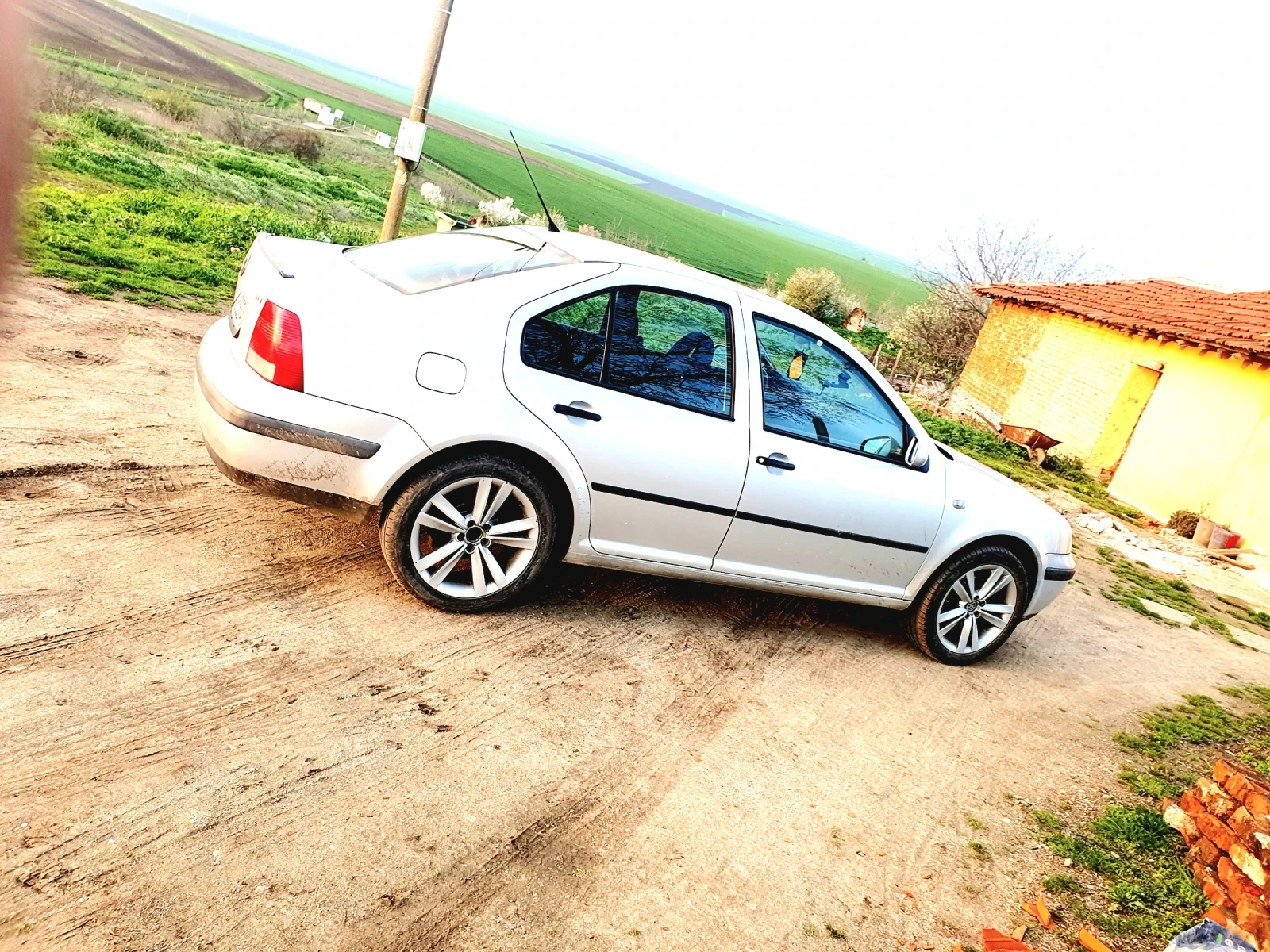 VW Bora, снимка 9 - Автомобили и джипове - 55286658