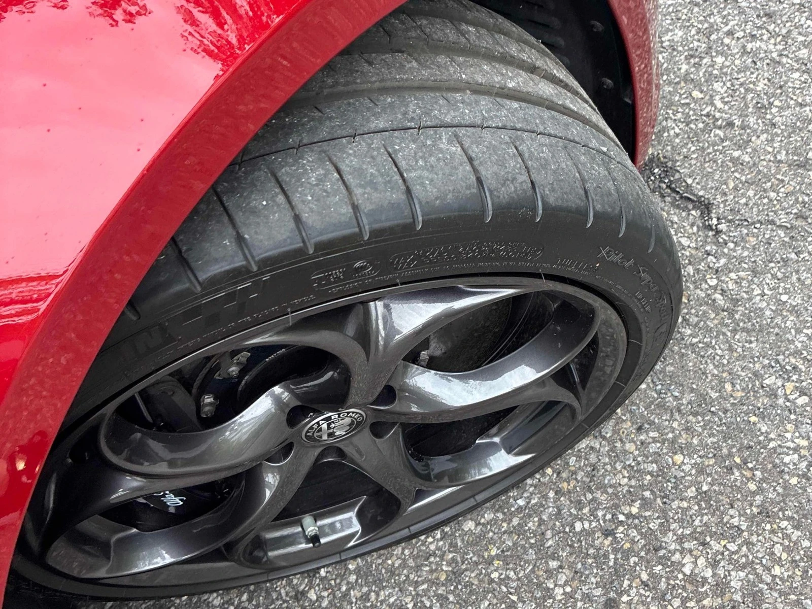 Alfa Romeo Giulia Quadrifoglio Автокредит Цена до България, снимка 12 - Автомобили и джипове - 55479756