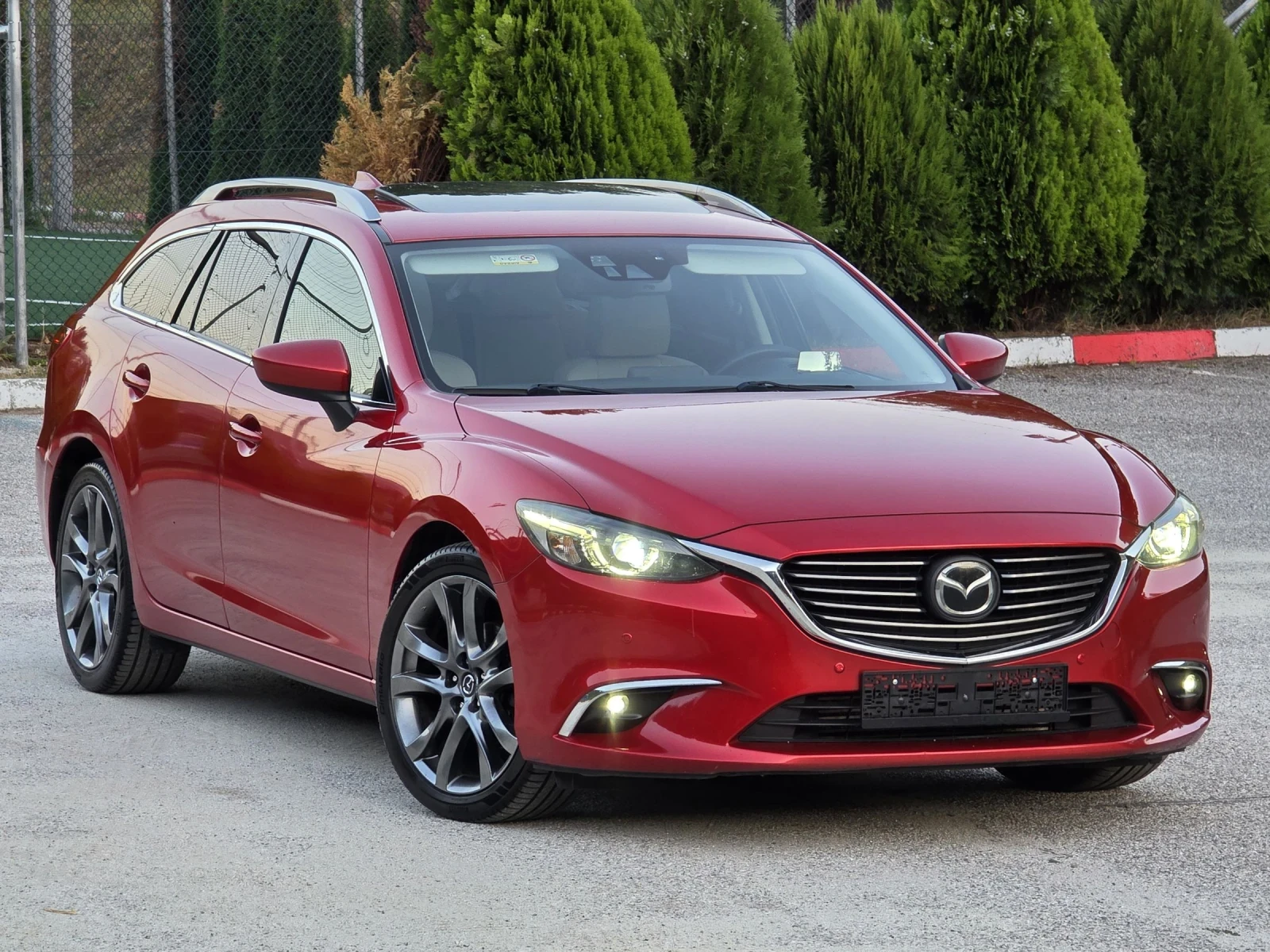 Mazda 6 Facelift///Distronic///Full///Awd, снимка 2 - Автомобили и джипове - 55523258