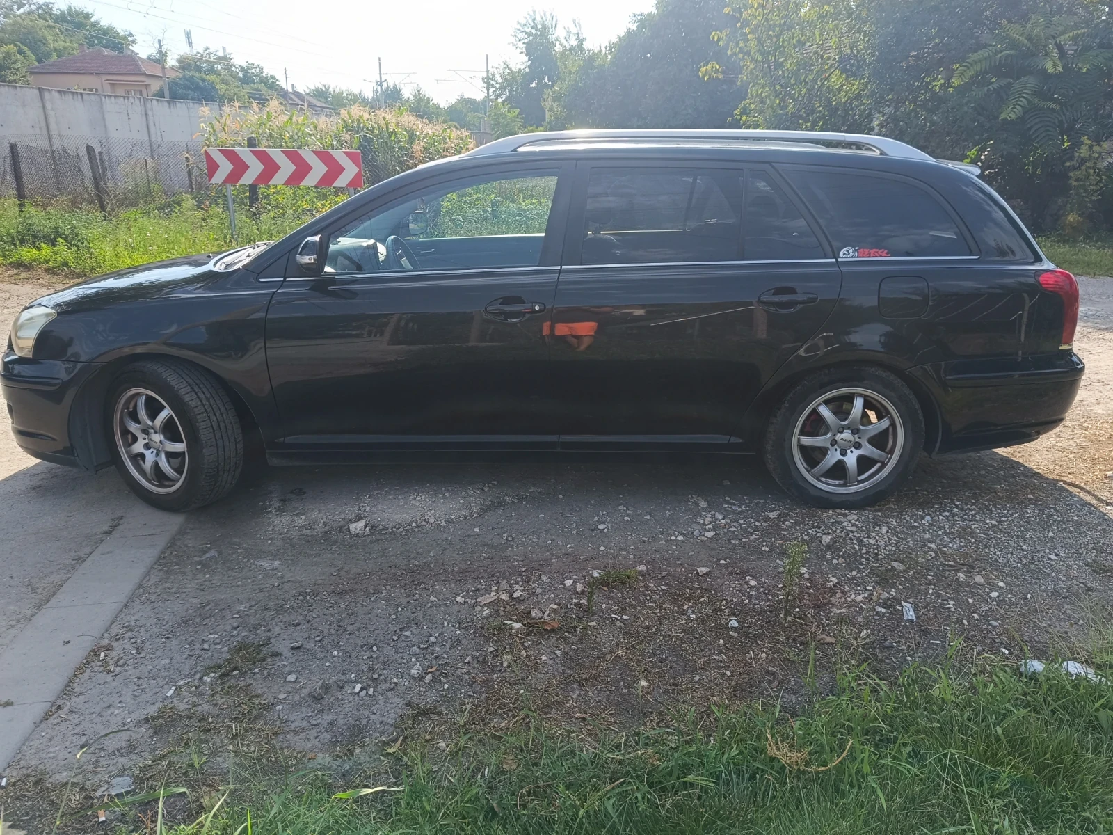 Toyota Avensis Т25, снимка 8 - Автомобили и джипове - 55589006