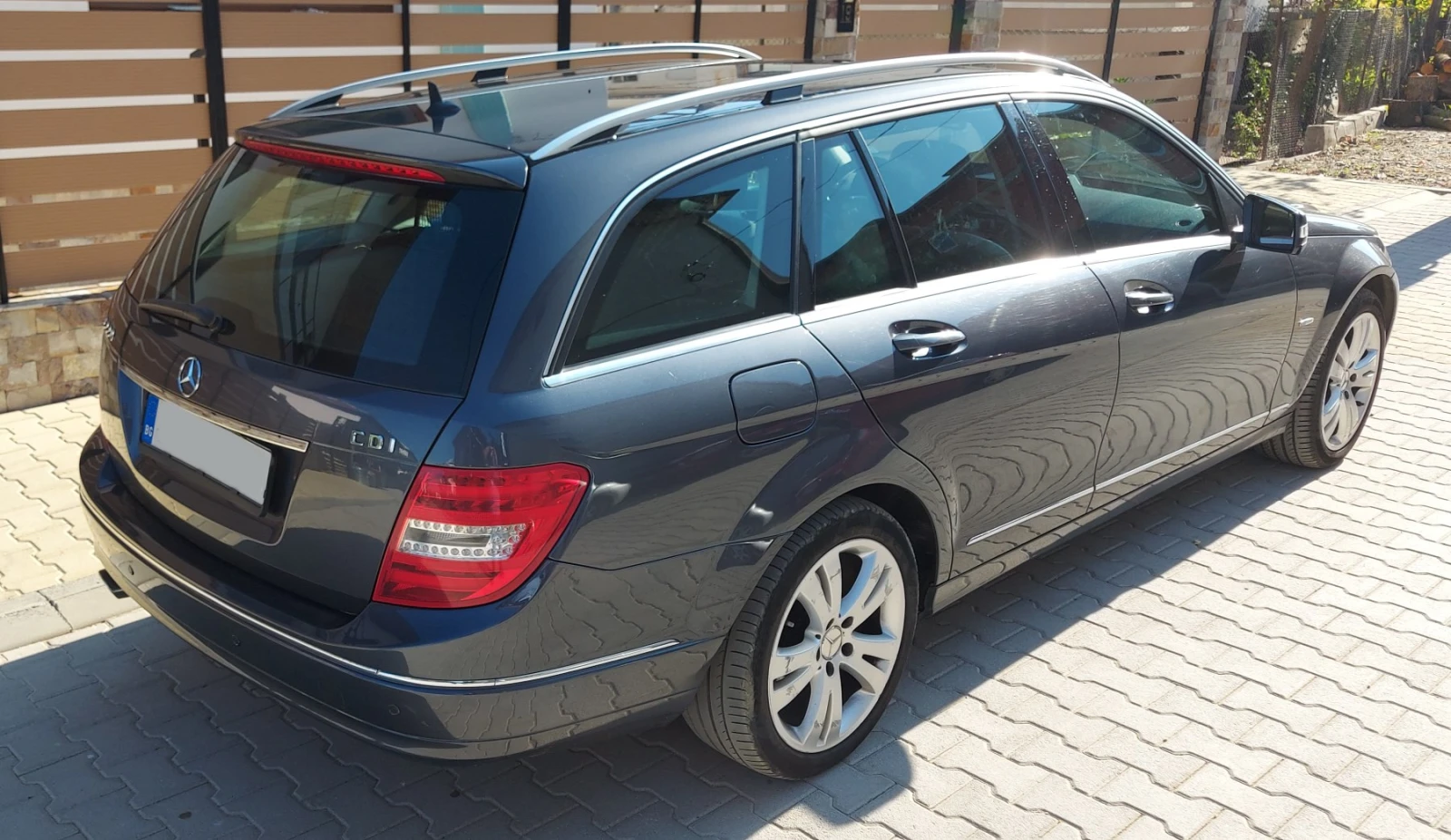 Mercedes-Benz C 220, снимка 4 - Автомобили и джипове - 55754996