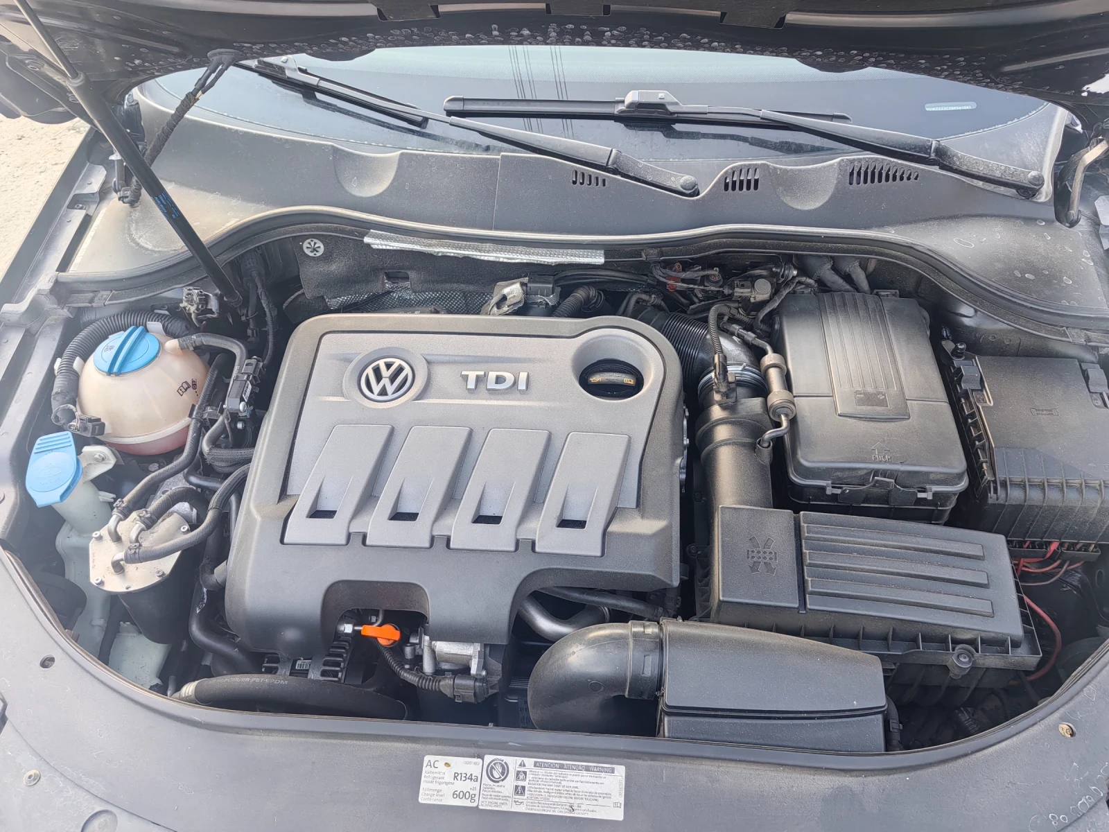 VW Passat, снимка 13 - Автомобили и джипове - 55930356