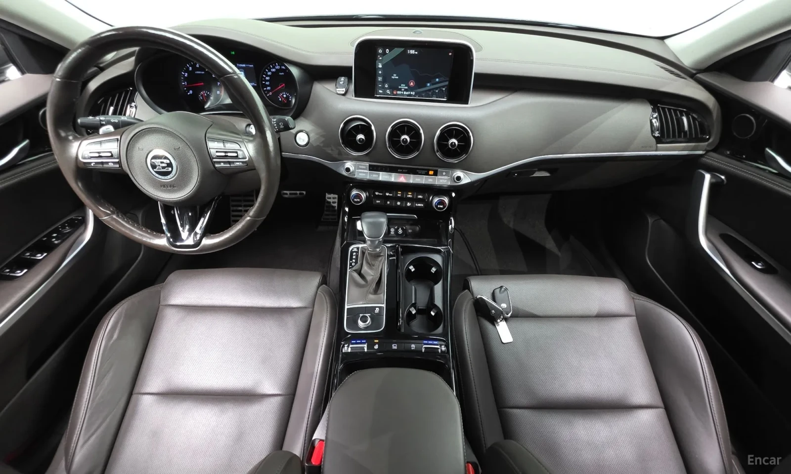 Kia Stinger 2.0Turbo\AWD\Кафяв салон, снимка 7 - Автомобили и джипове - 56327648