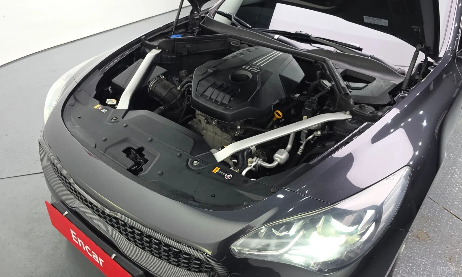 Kia Stinger 2.0Turbo\AWD\Кафяв салон, снимка 6 - Автомобили и джипове - 56327648