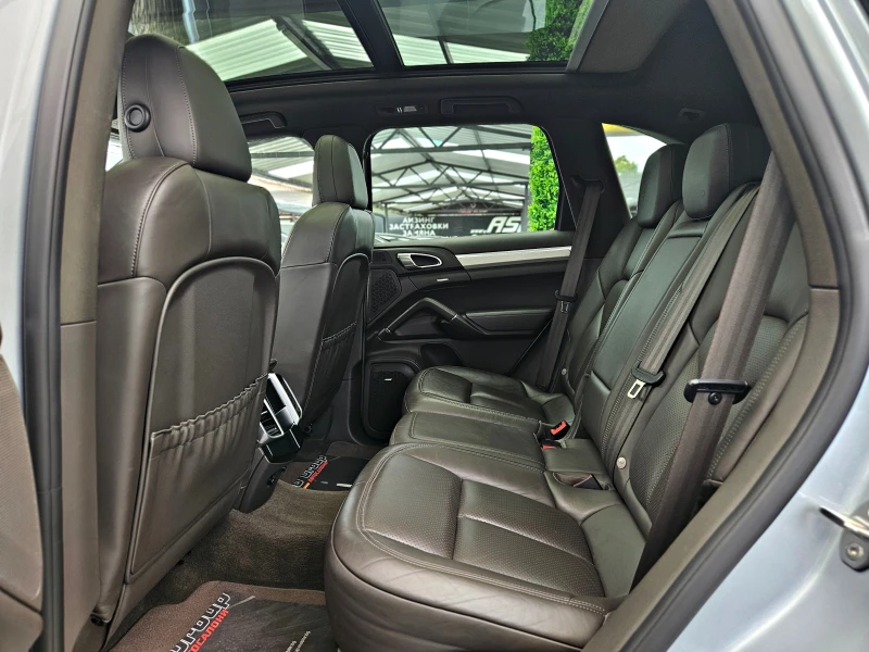 Porsche Cayenne S/FULL LED/CAMERA/BOSE/ПАНОРАМА/ПОДГРЕВ/ПАМЕТ/LIZI, снимка 16 - Автомобили и джипове - 51847493