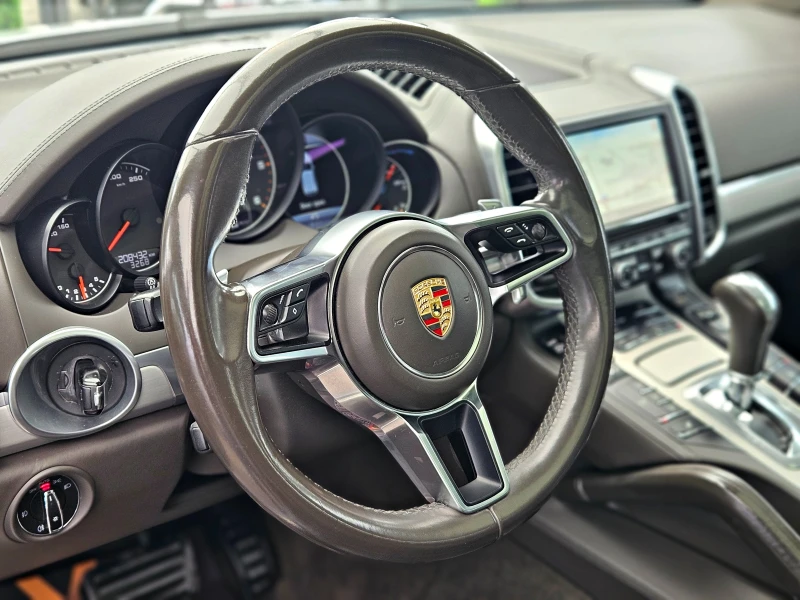 Porsche Cayenne S/FULL LED/CAMERA/BOSE/ПАНОРАМА/ПОДГРЕВ/ПАМЕТ/LIZI, снимка 11 - Автомобили и джипове - 51847493