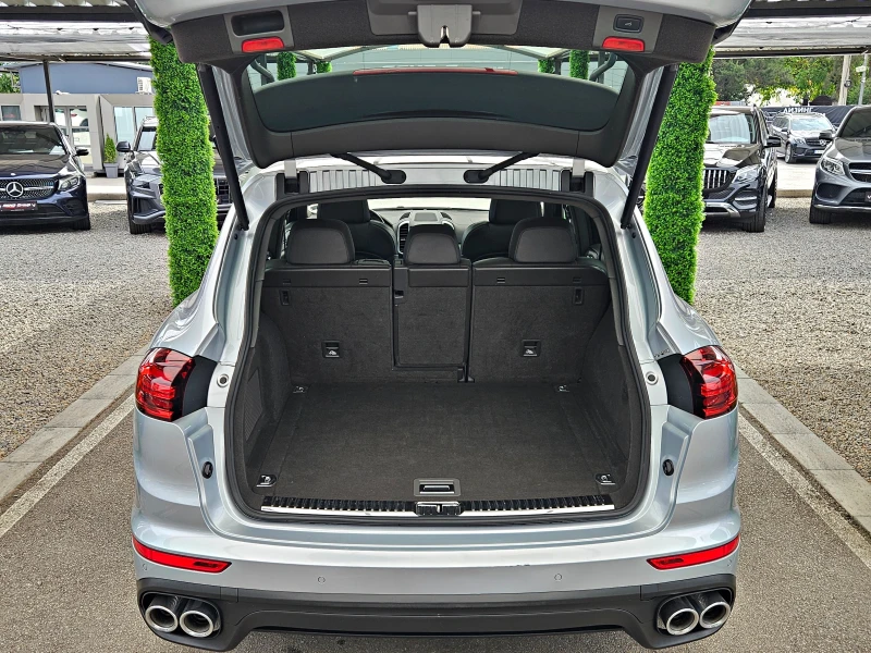 Porsche Cayenne S/FULL LED/CAMERA/BOSE/ПАНОРАМА/ПОДГРЕВ/ПАМЕТ/LIZI, снимка 8 - Автомобили и джипове - 51847493