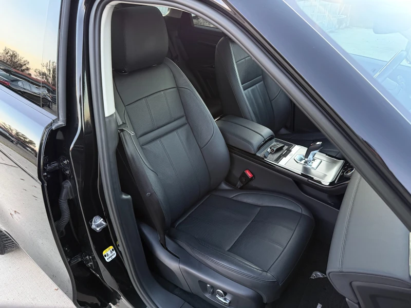 Land Rover Range Rover Evoque 2.0Si4 AWD/Hybrid/118000км/Навигация/Камера/Лизинг, снимка 11 - Автомобили и джипове - 52257699