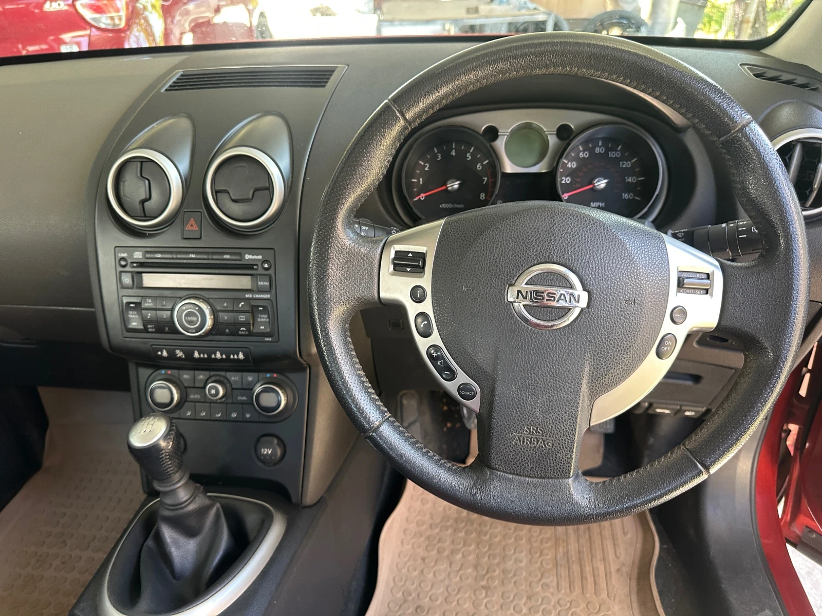 Nissan Qashqai 2.0 - изображение 9
